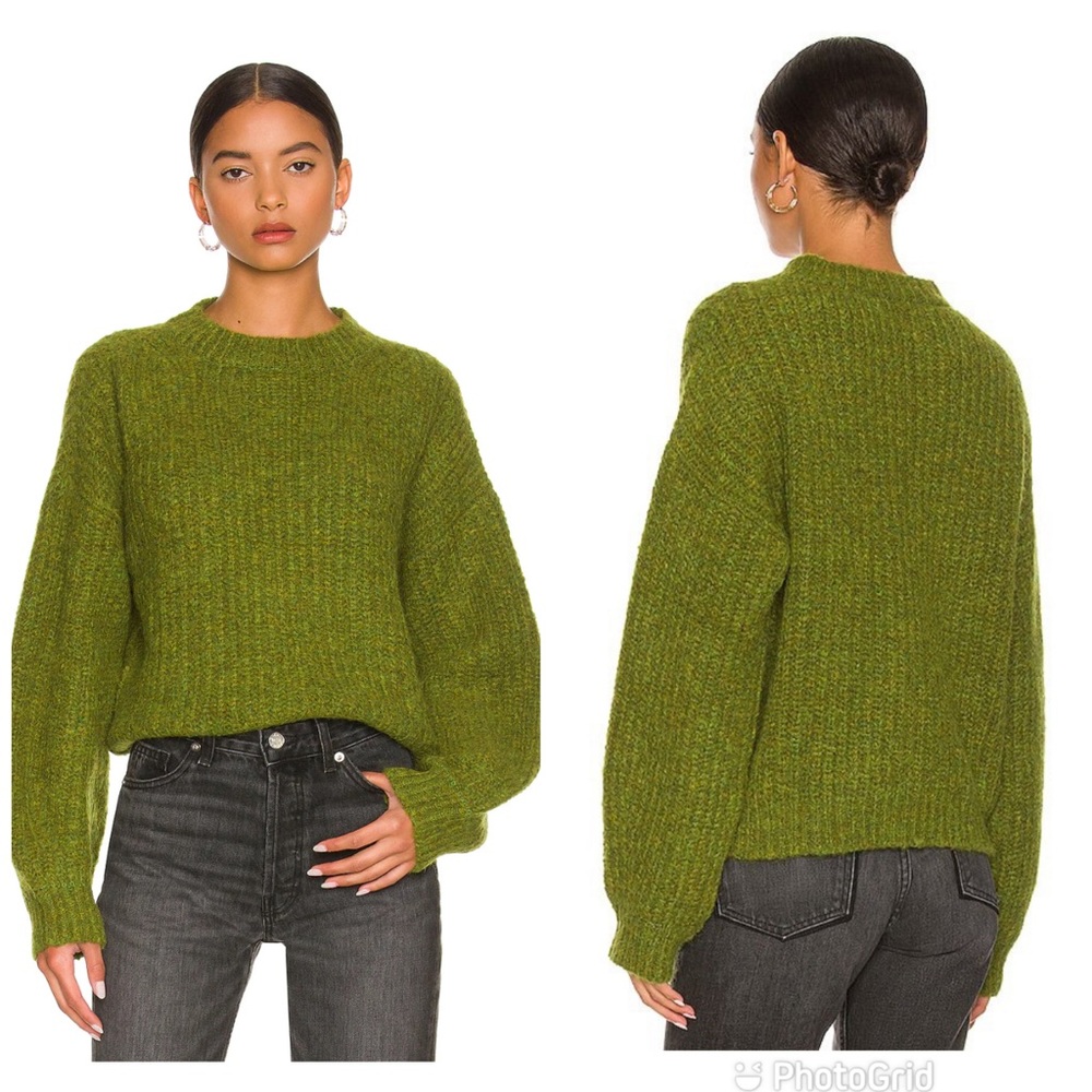 Weekend Stories Antonia Crew Neck Pullover in Olive Green